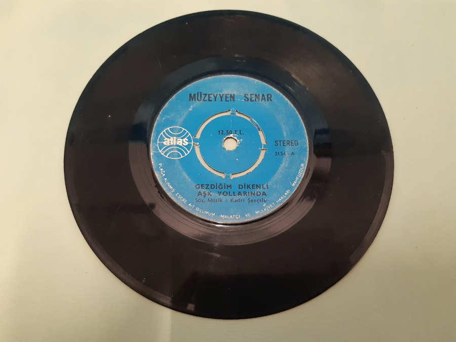 ATLAS PLAK MÜZEYYEN SENAR BURSANIN UFAK TEFEK TAŞLARI , GEZDİĞİM DİKENLİ AŞK YOLLARINDA 45 LİK YERLİ PLAK 