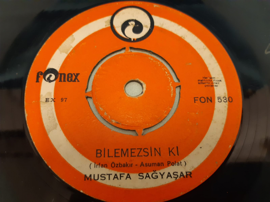 FONEX PLAK MUSTAFA SAĞ YAŞAR BİLEMEZSİN Kİ , SEVMEKTEN KİM USANIR 45 LİK YERLİ PLAK  