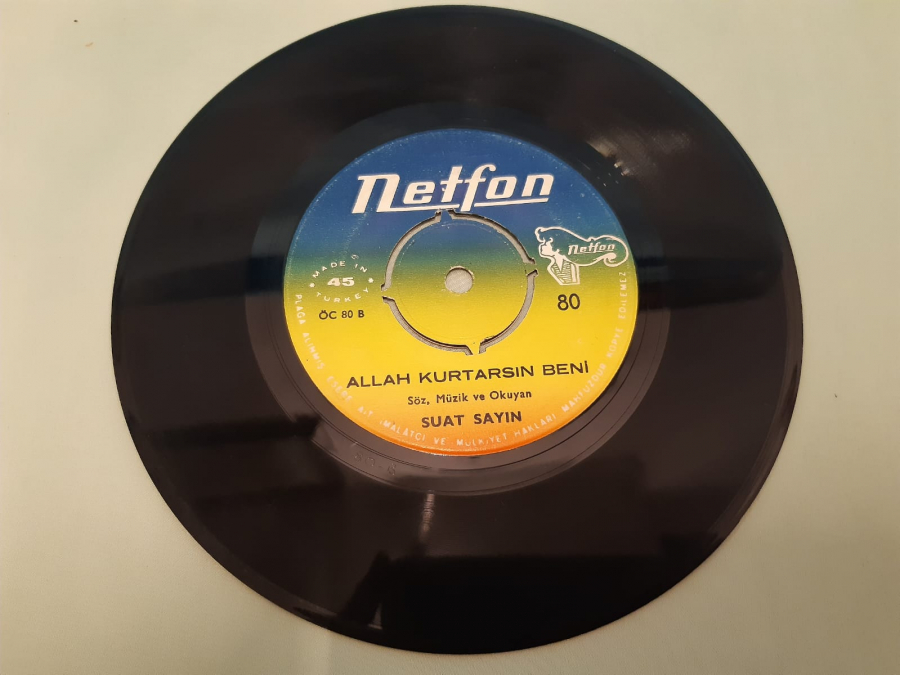 NETFON PLAK SUAT SAYIN ALLAH KURTARSIN BENİ , HAYATIMA KARIŞMA 45 LİK YERLİ PLAK 