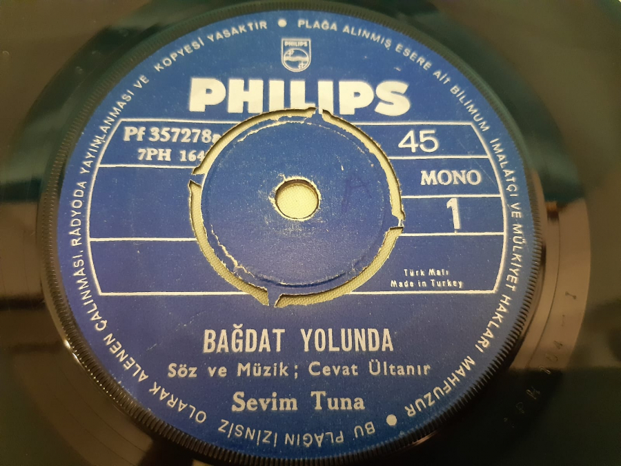 PHILIPS PLAK SEVİM TUNA BAĞDAT YOLUNDA , DÜŞENİN DOSTU OLMAZ 45 LİK YERLİ PLAK 