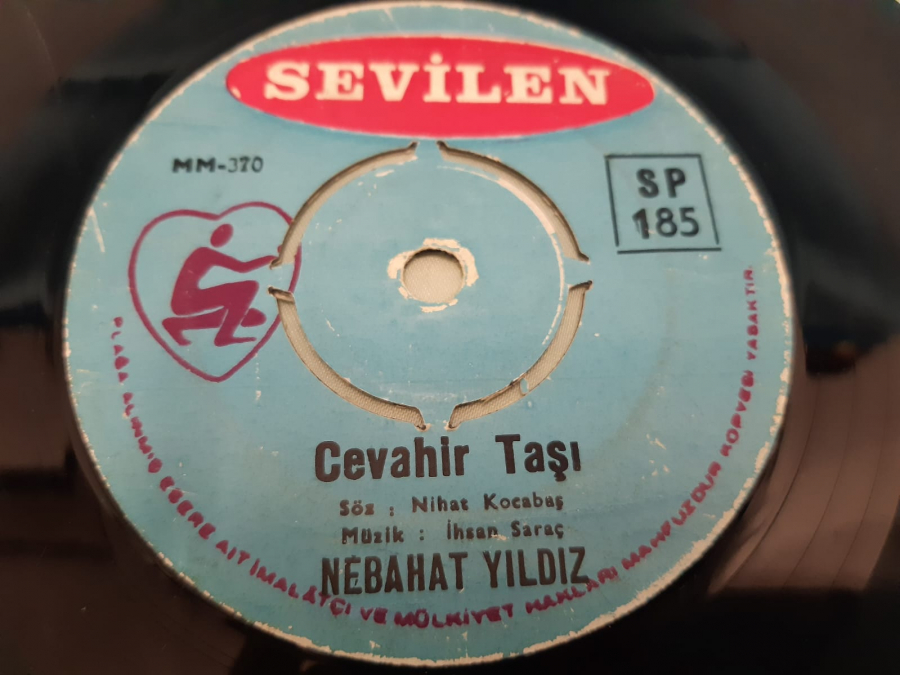 SEVİLEN PLAK NEBAHAT YILDIZ SEVEMEDİM KARA GÖZLÜM 45 LİK YERLİ PLAK