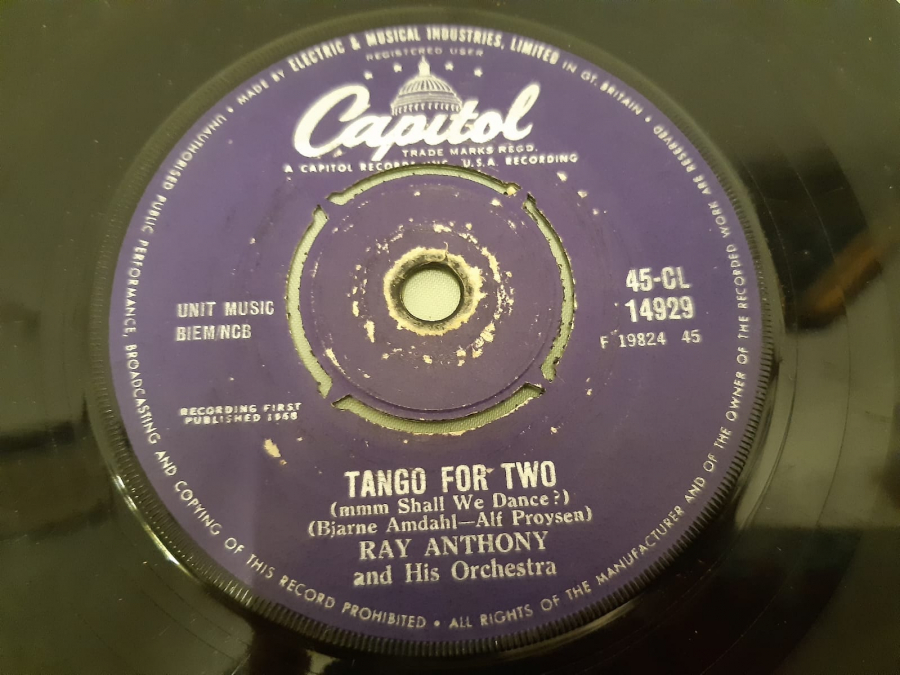 CAPITAL PLAK RAY ANTHONY  PETER GUNN , TANGO FOR TWO 45 LİK YABANCI PLAK 