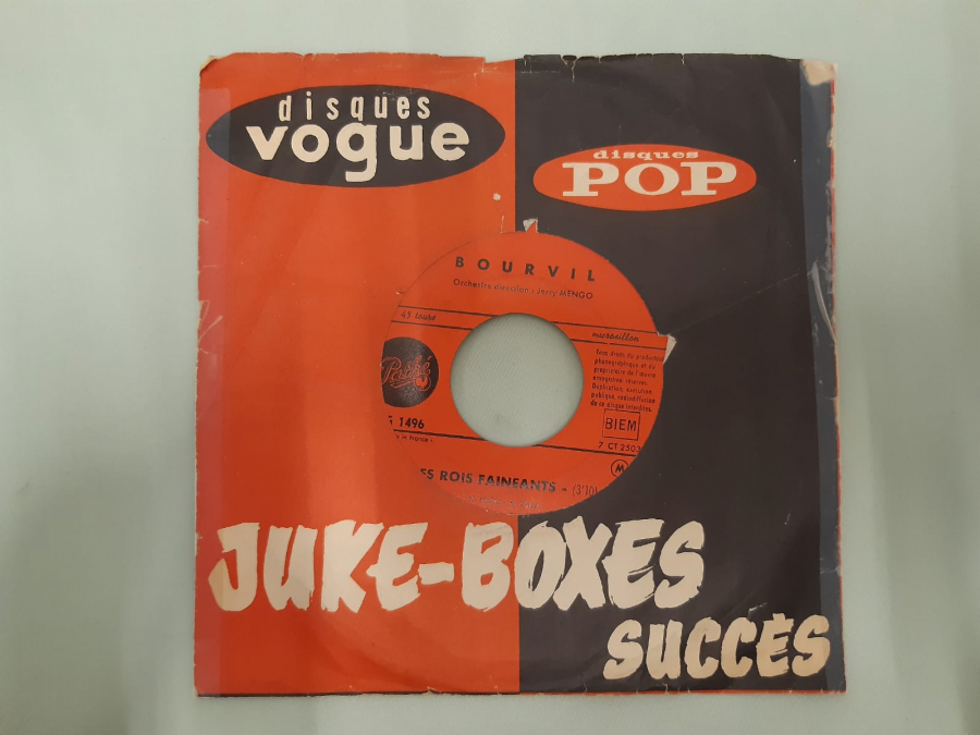 PATHE PLAK BOURVIL SALADE DE FRUITS , LES ROIS FAINEANTS 45 LİK YABANCI PLAK 