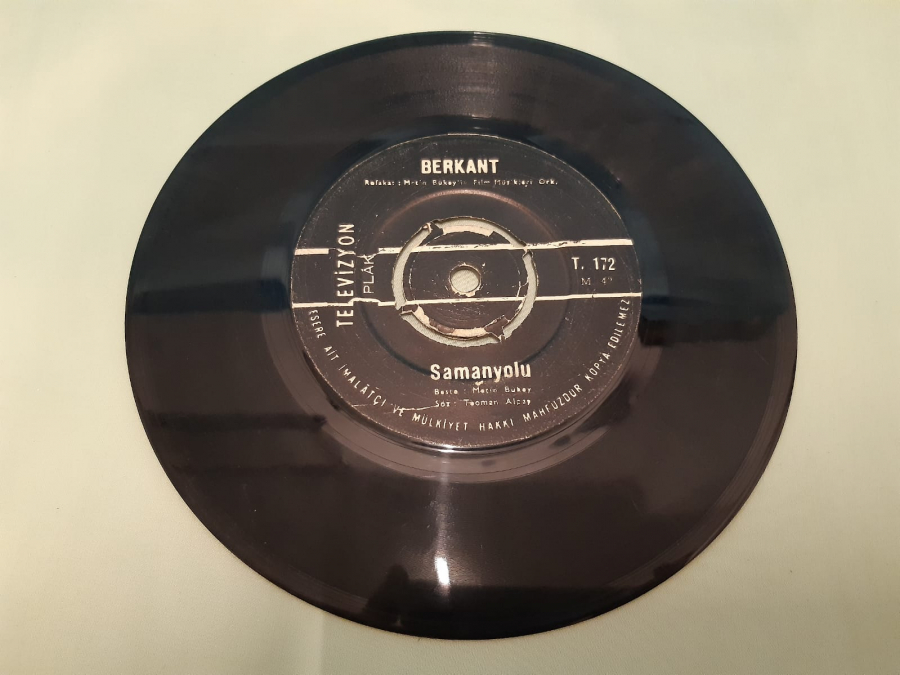 TELEVİZYON PLAK BERKANT SAMANYOLU , ÖZLEDİM SENİ 45 LİK YERLİ PLAK 