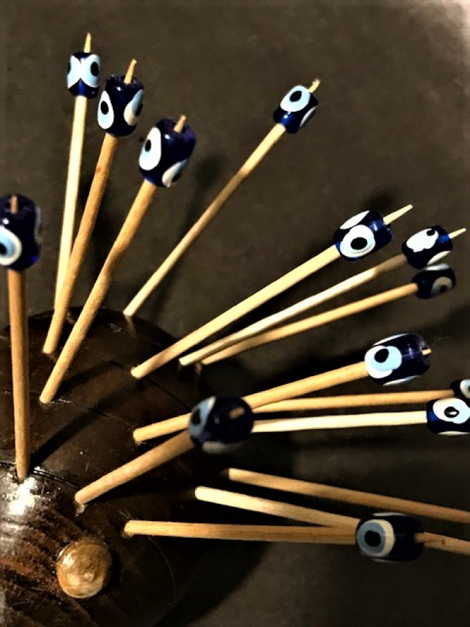 OSMANLI KURDANLIK AHŞAP KİRPİ MASA ÜZERİ 