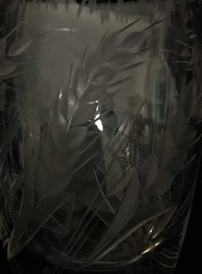 ŞİFA BAŞ UCU ÜZERİ EL BOYAMA CAM HASTA BARDAK DAHA SONRALARI BUNLAR  FAYTON VE OTO LARDA KARANFİ VAZOSU OLARAK KULLANILMIŞ