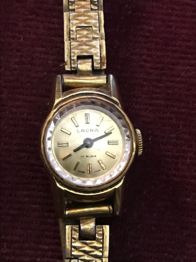 LAORA SWİSS BAYAN KOL SAATİ KURMALI ALTIN KAPLAMA 
