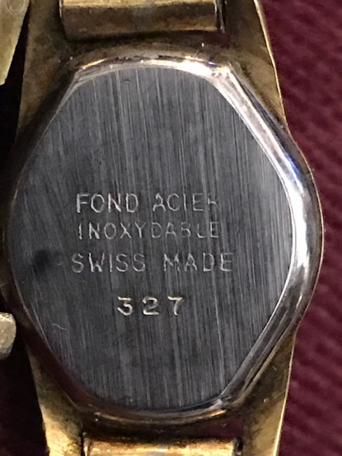 LAORA SWİSS BAYAN KOL SAATİ KURMALI ALTIN KAPLAMA 