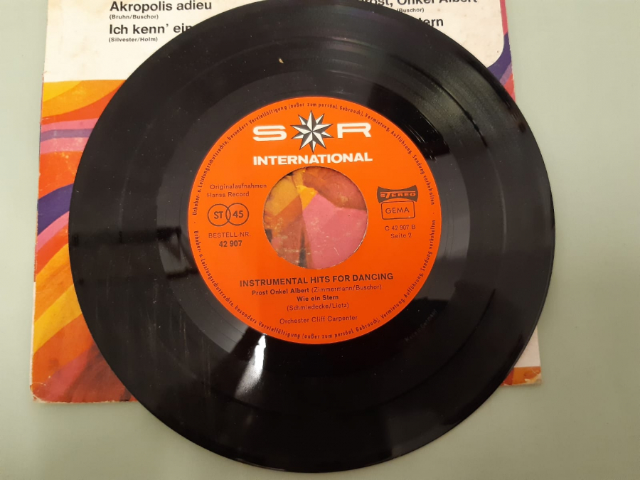 INSTRUMENTAL HİTS FOR DANCİNG PROST ONKEL ALBERT AKROPOLİS ADİEU 45 LİK YABANCI PLAK 