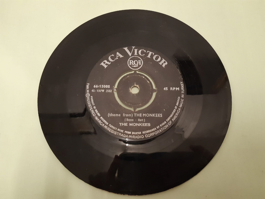 RCA VICTOR PLAK  THE MONKEES MARY , MARY  THE MONKEES 45 LİK YABANCI PLAK 