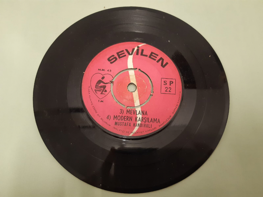 MUSTAFA KANDIRALI GÜLLER ARASI ( CİFTETELLİ ) BAHRİYE ÇİFTETELLİSİ , MEVLANA , MODERN KARŞILAŞMA 45 LİK YERLİ PLAK 