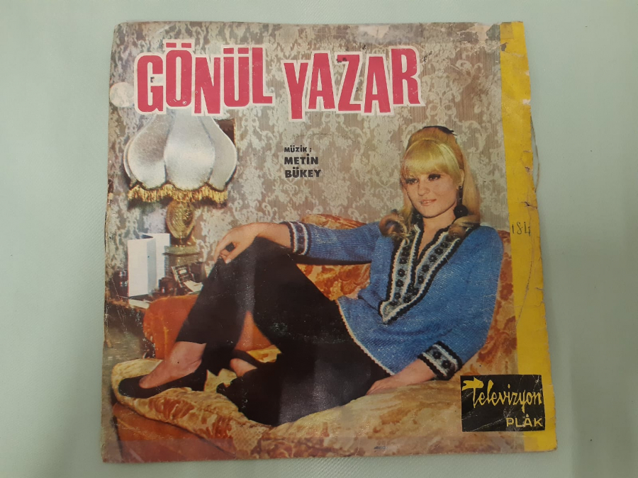  GÖNÜL YAZAR SABAH YILDIZI , NİSAN YAĞMURU 45 LİK YERLİ PLAK 
