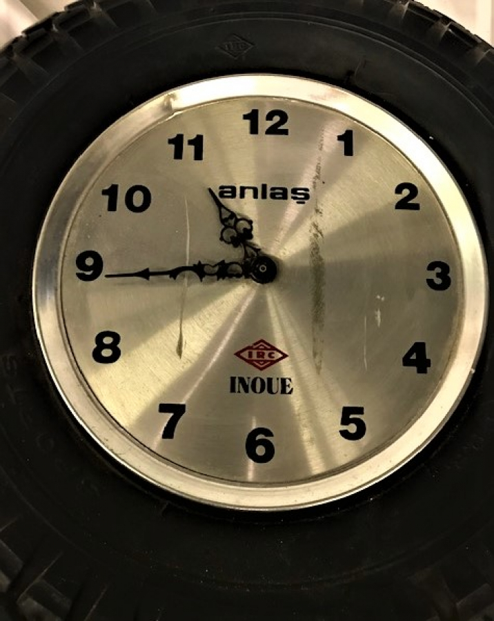 ANLAŞ İRC SKUTUR WESPA ORJİNAL MOTORSİKLER LASTİK SAAT DUVAR SAATİ