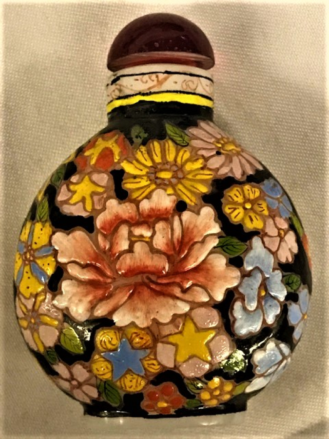 KAPAKLI PARFUM ŞİŞESİ OPALİN ÜZERİ EL İŞLEME HER TARAFI  MİNELİ ÜZERİ  KOMPLE RESİM CİCEK BUKETLERİ DEMETİ