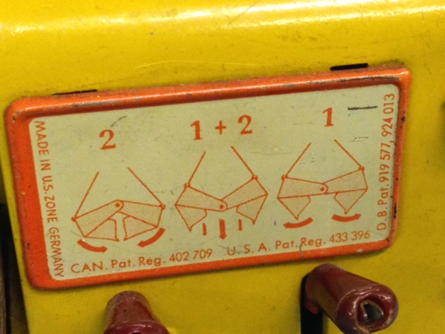MEKANİK CALIŞAN KEPCELİ TENEKE OYUNCAK VİNC GERMANY MFZ  MARTİN FUCHS 1950
