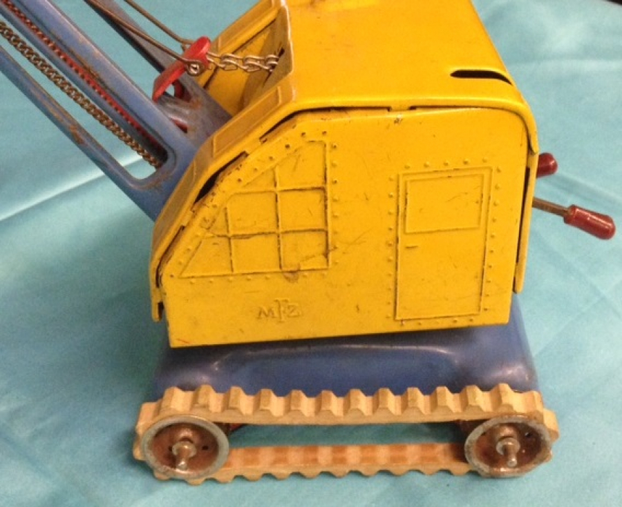 MEKANİK CALIŞAN KEPCELİ TENEKE OYUNCAK VİNC GERMANY MFZ  MARTİN FUCHS 1950