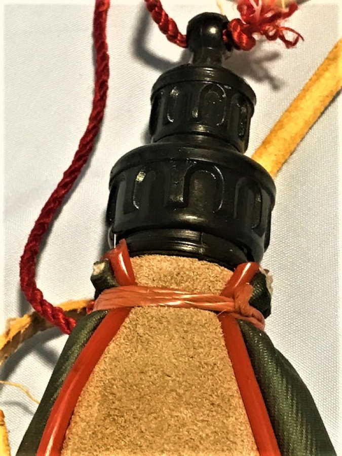 DERİ LAKEN POCKET 1 LİTRE SIVI İÇEÇEK  MATARA AVDA VE KAMDA KULLANILMAK İCİN TASARLANMIŞDIR