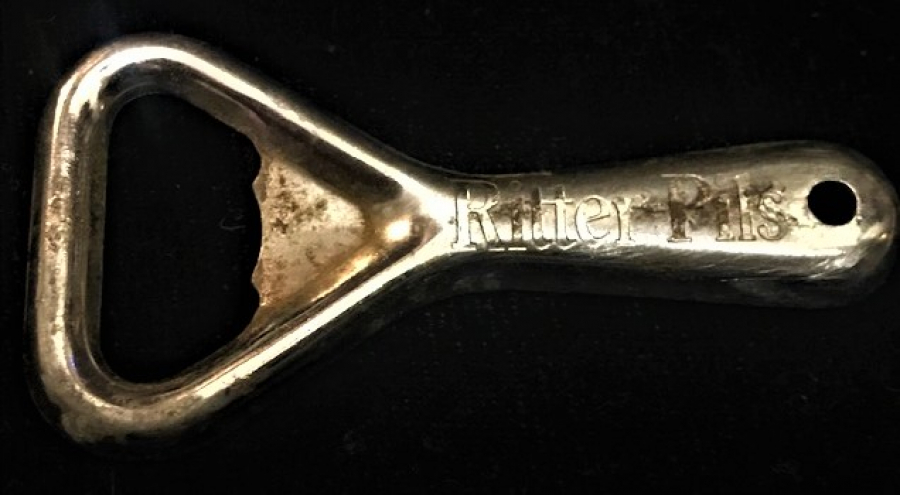 MEŞRUBAT  ŞİŞE KAPAGI ACACAGI RİTTER PİLS REKLAMLI METAL ACACAK 