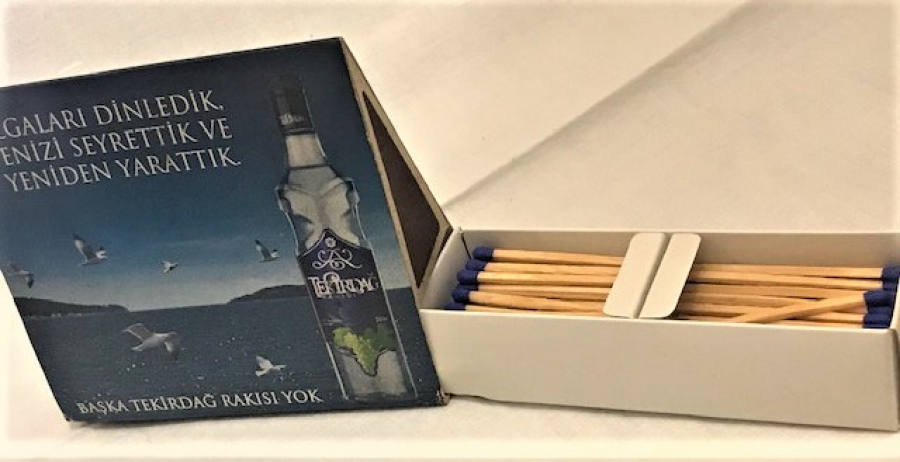 BAŞKA TEKİRDAG RAKI SI YAZAN REKLAMLI EV ŞEKLİNDE KARTON CİFT KUTULU KİBRİT 