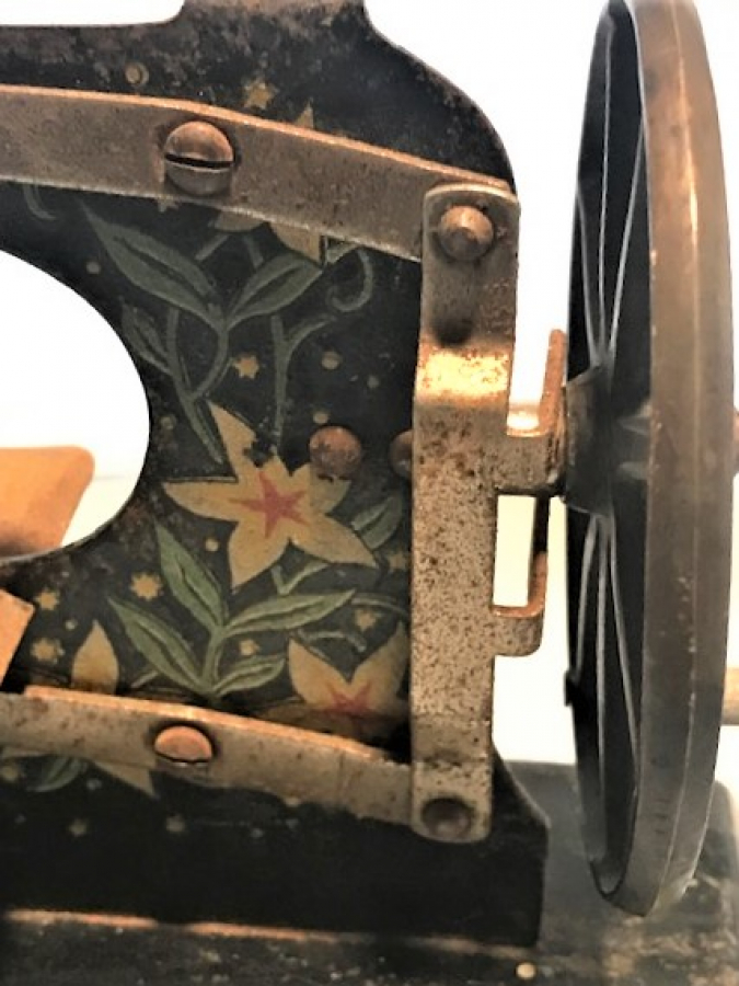 METAL TENEKE OYUNCAK COCUK ALMAN DİKİŞ MAKİNASI