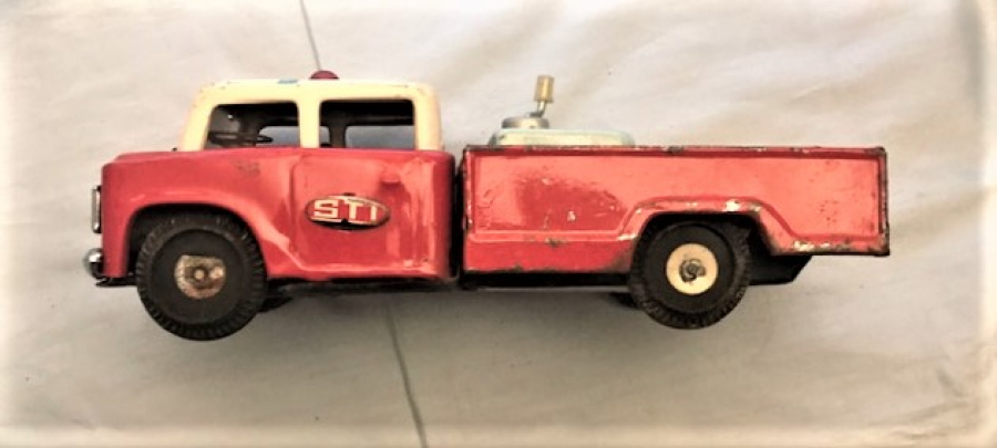 TENEKE  OTO KURTARICISI OYUNCAK KAMYON 1960