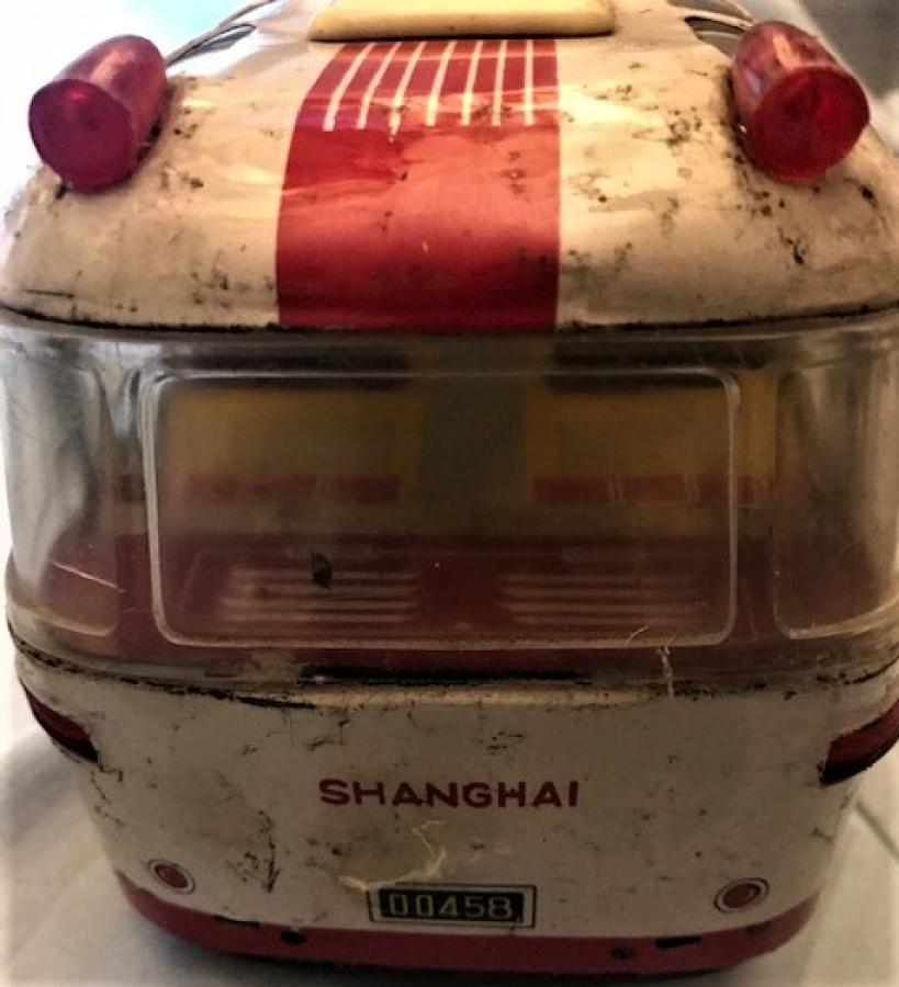 TENEKE PİLLİ  ALTTAN HAREKET KONUMLU OYUNCAK YOLCU OTOBUSU SHANGHAI ME 086