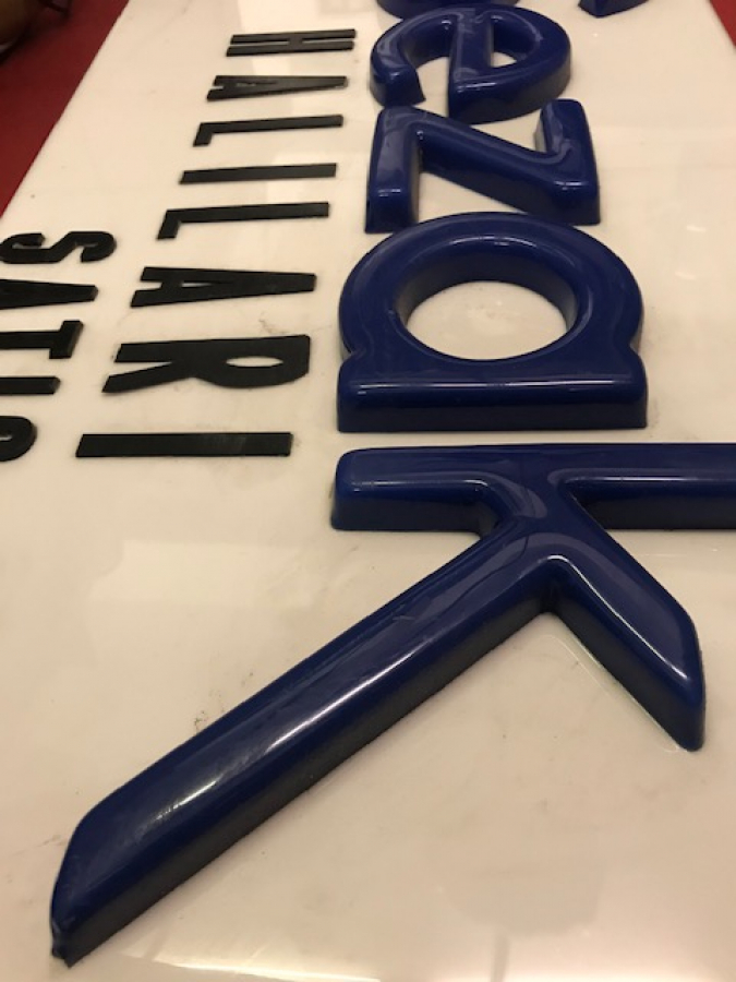 1970 SEZAK HALILARI REKLAMLI SATIŞ YERİ IŞIKLI FİBERGLAS DUKKAN BAYİİ REKLAM TABELA 