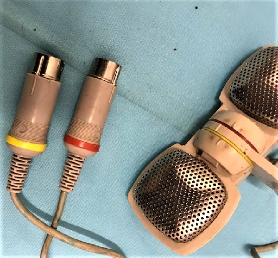 STERO GRUNDIG MİROFON ORJİNAL CANTALI KUTUSUNDA