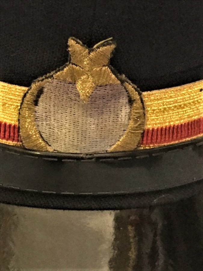 1940 YILLARDA OKULLARDA OKUYAN ERKEK TALEBELERİN TAKTIGI OKUL ŞAPKA