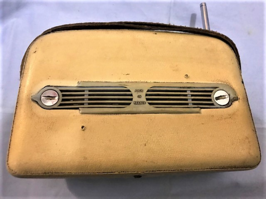 RADİO CELARD 1959 FRANCE PİLLİ TAŞINABİLİR RADYO 