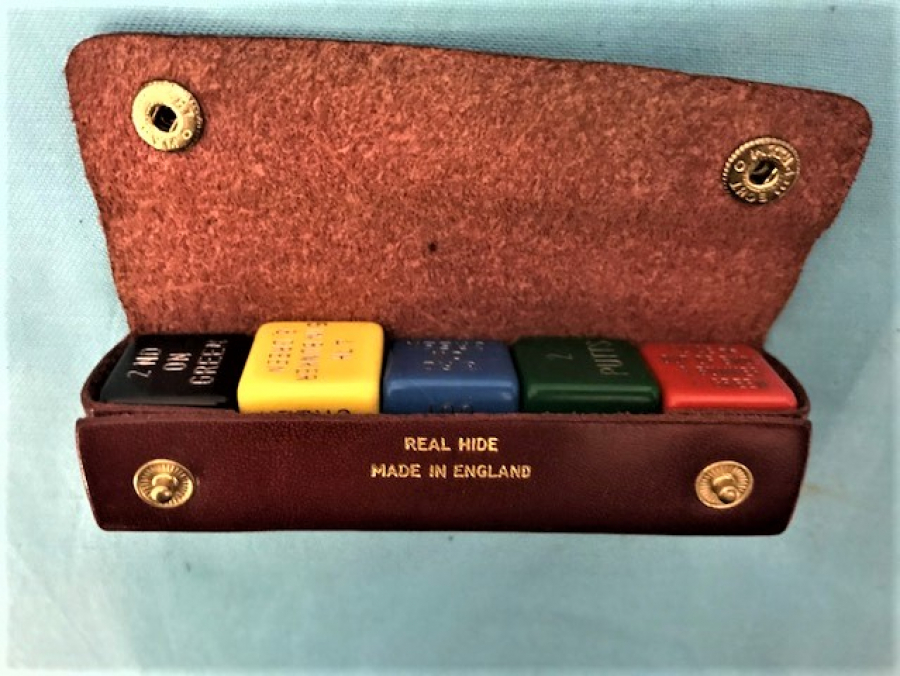 PIRELLI GOLF DICE 4 FARKLI RENKDE ZAR  REAL HIDE  MADE IN ENGLAND