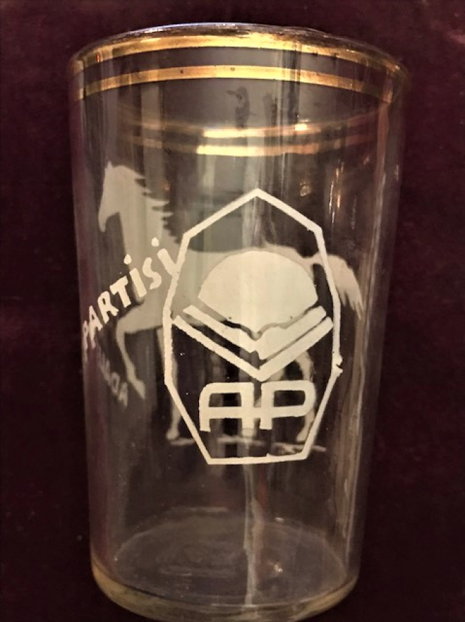 AP ADALET PARTİSİ KIRAT SEMBOLLU KENARI ALTIN YALDIZ CAM SU BARDAGI