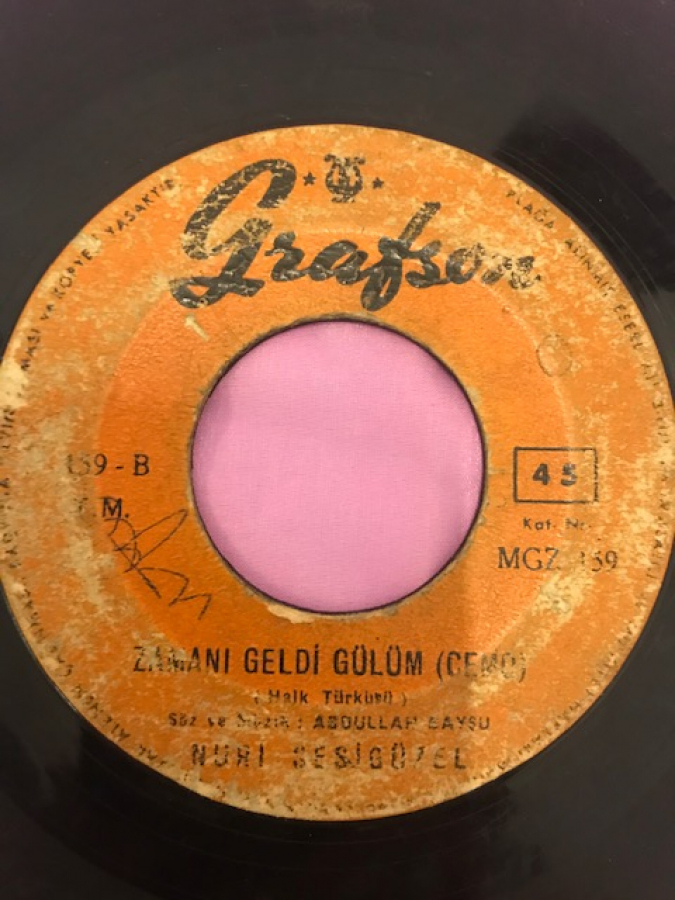 NURİ SESİGÜZEL İKİ DAGIN ARASI- ZAMANI GELDİ GÜLÜM (CEMO) 45 LİK YERLİ PLAK