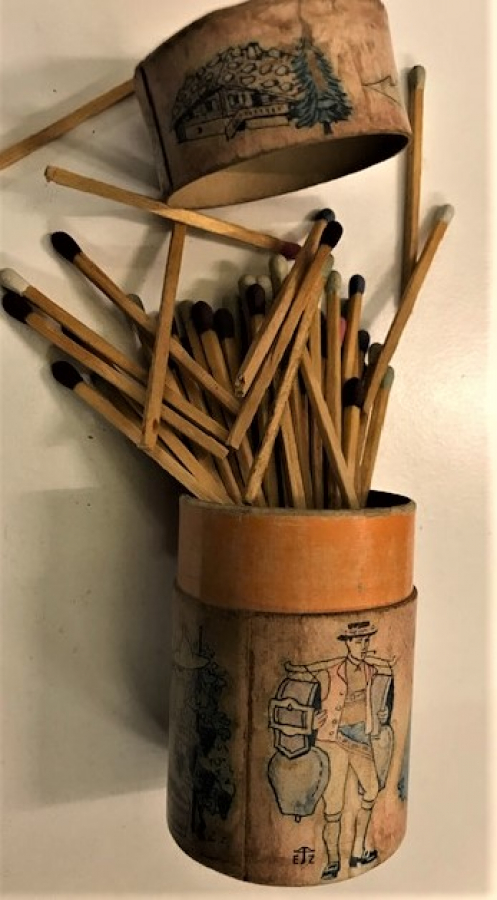 BAG BOZUMU ŞENLİKLER TEMALI KARTON KİBRİT KUTUSU