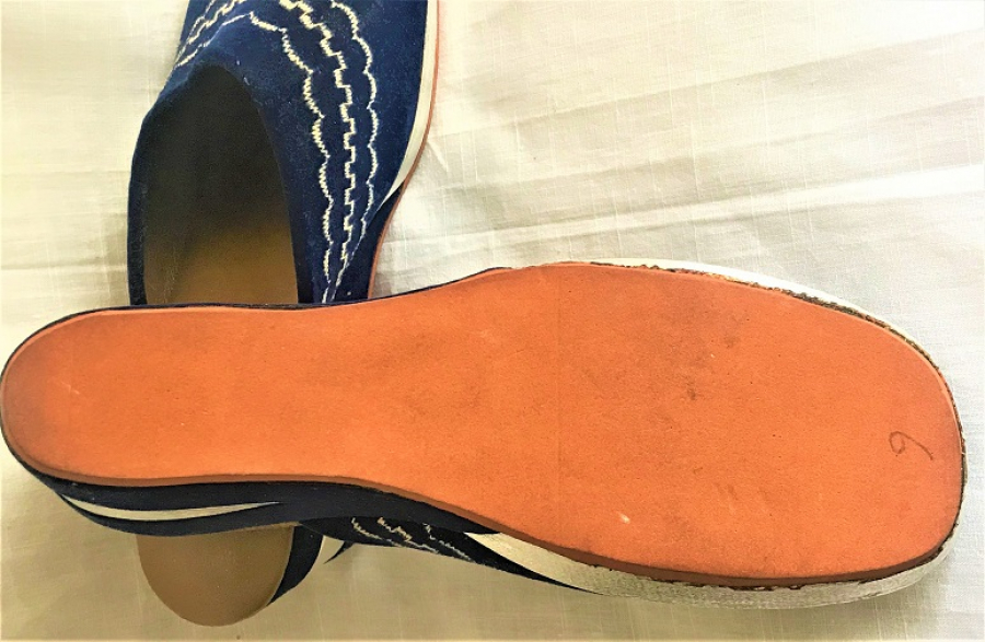 GELİN TERLİGİ LACİVERT KADİFE ÜZERİ İŞLEMELİ 36 NUMARA MANTAR TABANLI YUKSEK TOPUK TERLİK