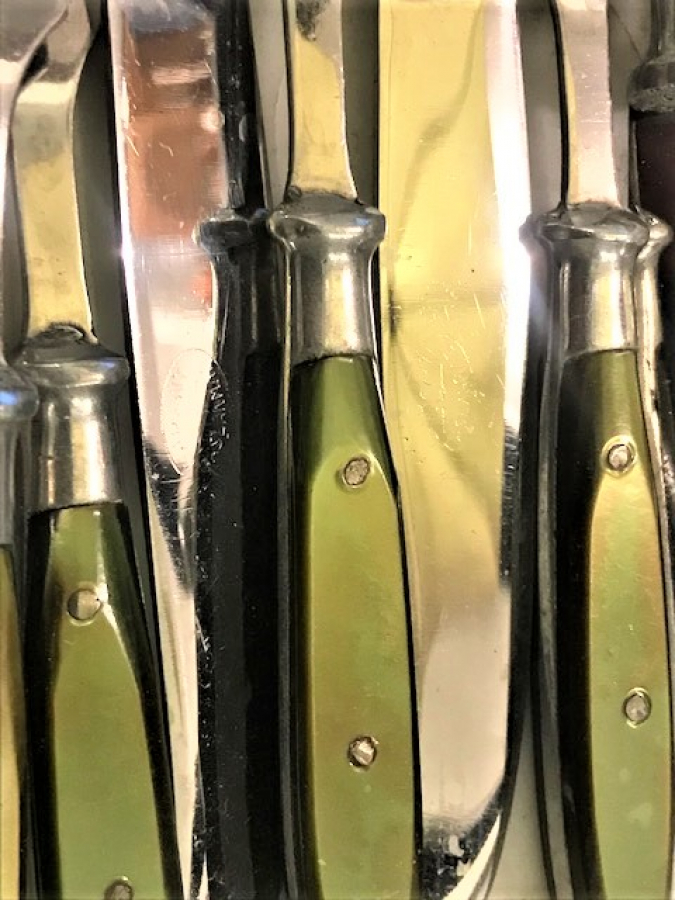 KAHVALTI CATAL BICAK TAKIMI 12 PARCA MİKA KUTUSUNDA 1960 KULLANILMAMIŞ