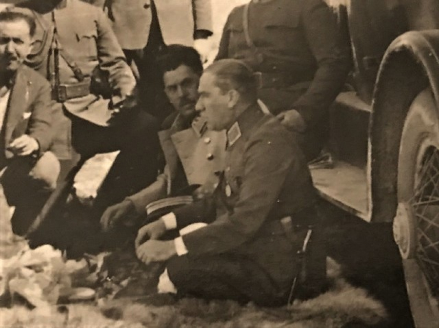 MUSTAFA KEMAL ATATÜRK ORJİNAL FOTOGRAFI PASPARTULU SİYAH BEYAZ 