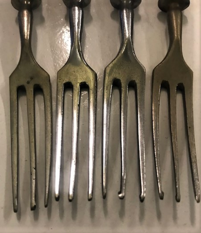 900 AYAR GÜMÜŞ 4 ADET KAHVALTI ÇATAL 