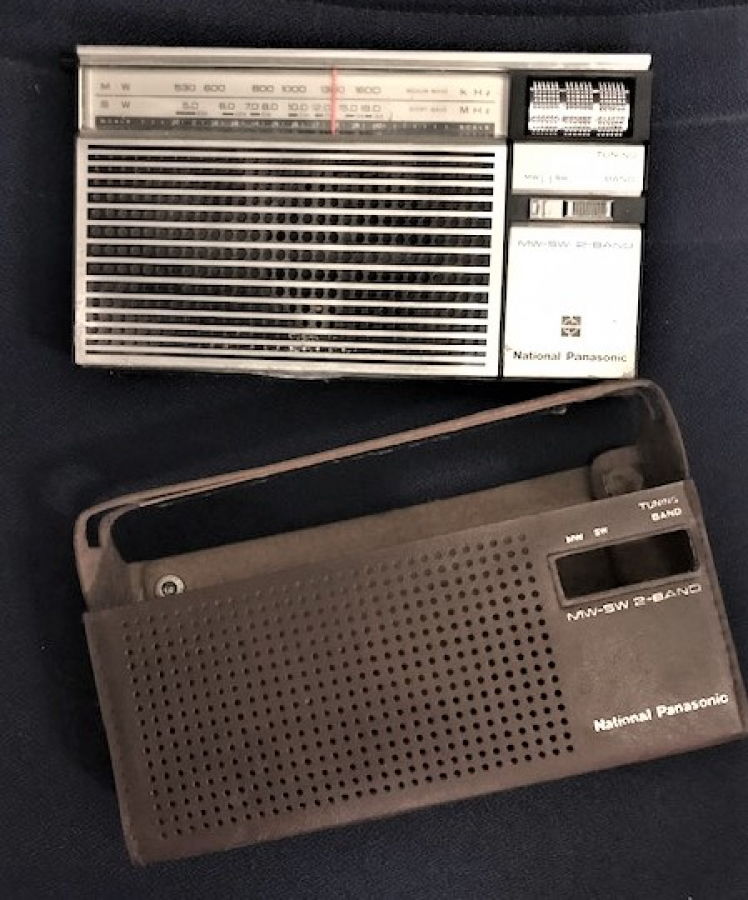 NATIONAL PANASONIC 2 BANT RADIO R-218 JAPAN 1980 