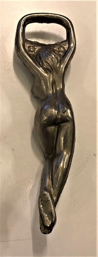 BRONZ KIZ ŞEKLİNDE MEŞRUBAT KAPAK AÇACAK