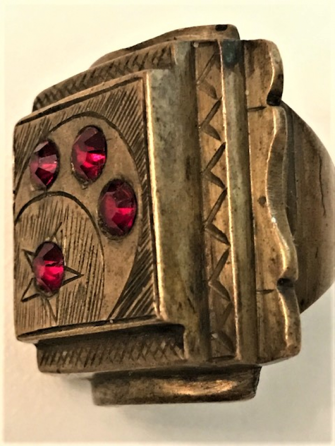 1970 EL YAPIM CIBAN ŞOVALYE PİRİNC AY YILDIZ VE ÜC KIRMIZI TAŞLI ERKEK YÜZÜK