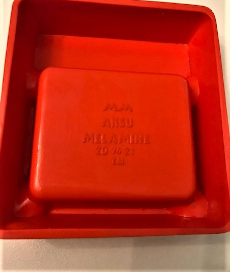 EVCİM ECZANESİ ORANJ RENKDE MELAMİN KÜLLÜK 11 X 9