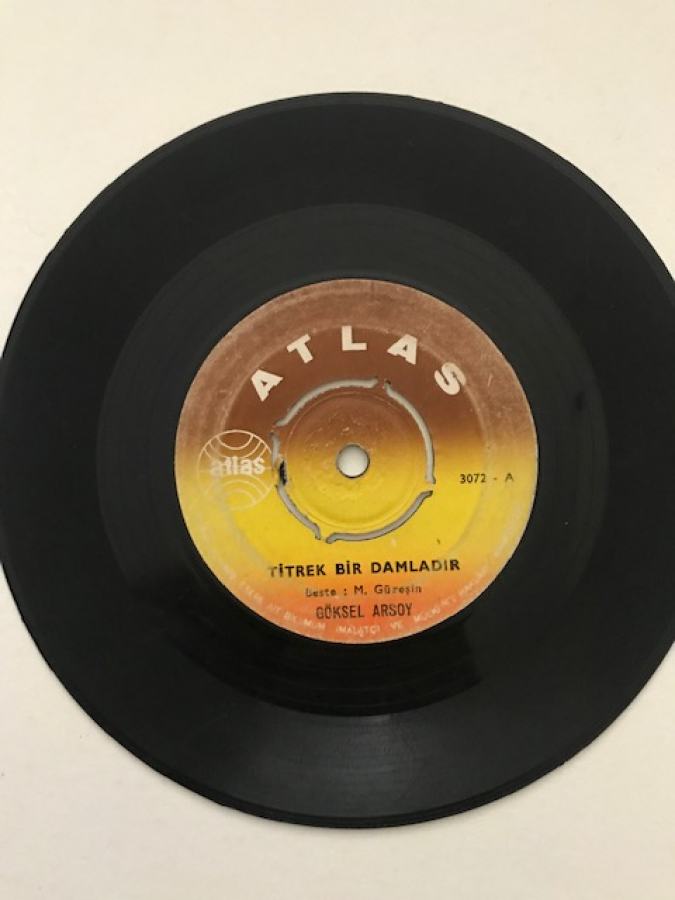GÖKSEL ARSOY  DUDAKLARIMDA ARZU -TİTREK BİR DAMLADIR 45 LİK PLAK 