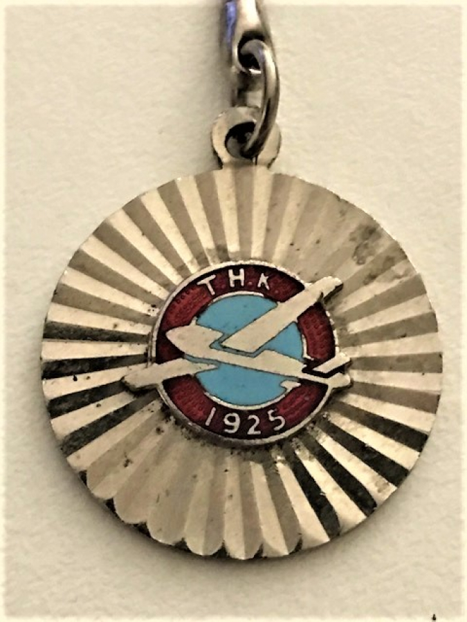 T.H.K. 1925 TÜRK HAVA KURUMU METAL SICAK MİNELİ YUVARLAK FORMDA ANAHTARLIK