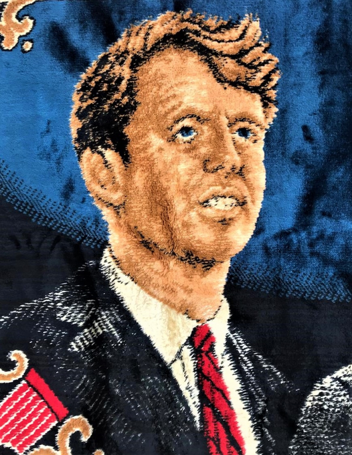 AMERİKAN BAŞKANLARINDAN 35. BAŞKAN JOHN.F.KENNEDY DUVAR HALISI CANLI RENKLER KENARLAR SACAKLI