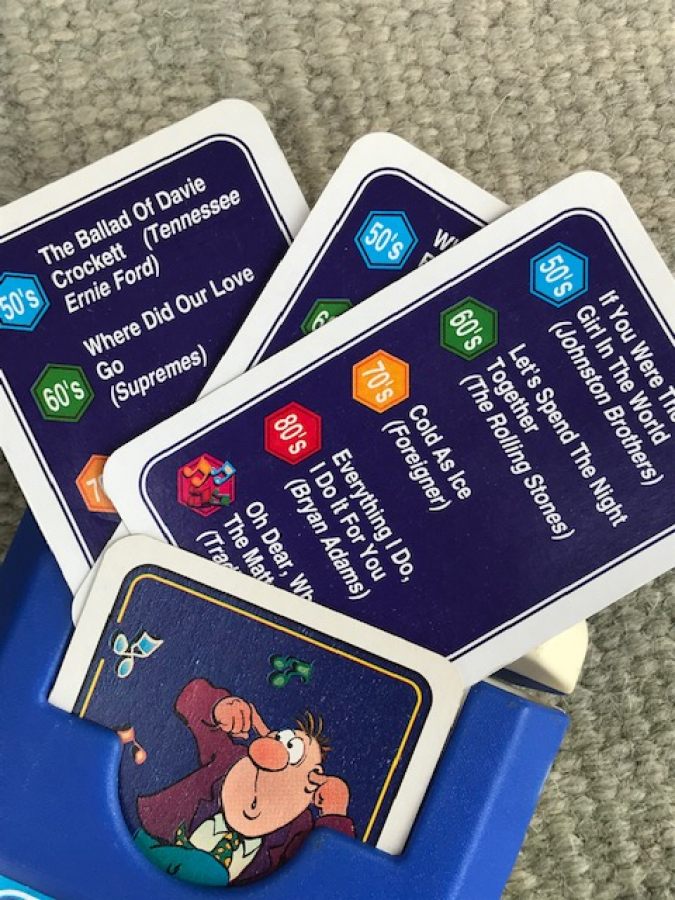 HUMM BUG THE HUM GUESSİN GAME KAGIT ZEKA OYUNU