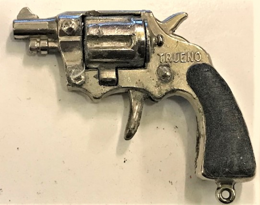  KAPSÜL PATLATAN TERUENO SPAN MALI METAL ANAHTARLIK OYUNCAK TABANCA 6 CM BOYUNDA