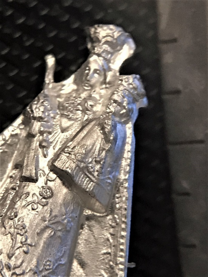 EINSEDELN MERYEM ANA VE İSA 1960 LI YILLARDA UFAK BOYDA 25 MM İTALYADA KİLİSELERİN YARDIM AMACLI SATTIKLARI ORJİNAL KABINDA 