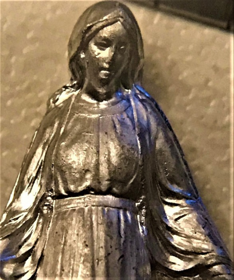 UFAK BOYDA 25 MM KİLİSELERİN YARDIM AMACLI SATTIKLARI MERYEM ANA 1830