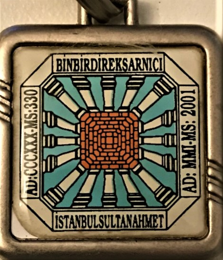 BİNBİRDİREK SARNICI TEMALI ÜZERİ NAZAR BONCUKLU METAL ANAHTARLIK